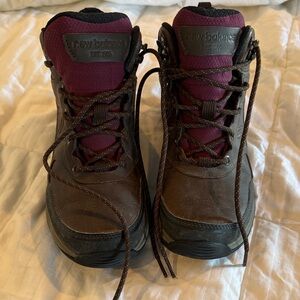New Balance Brown and Burgundy Outdoor Boots
